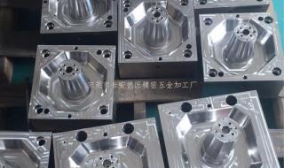 数控加工中心是不是CNC cnc数控加工中心